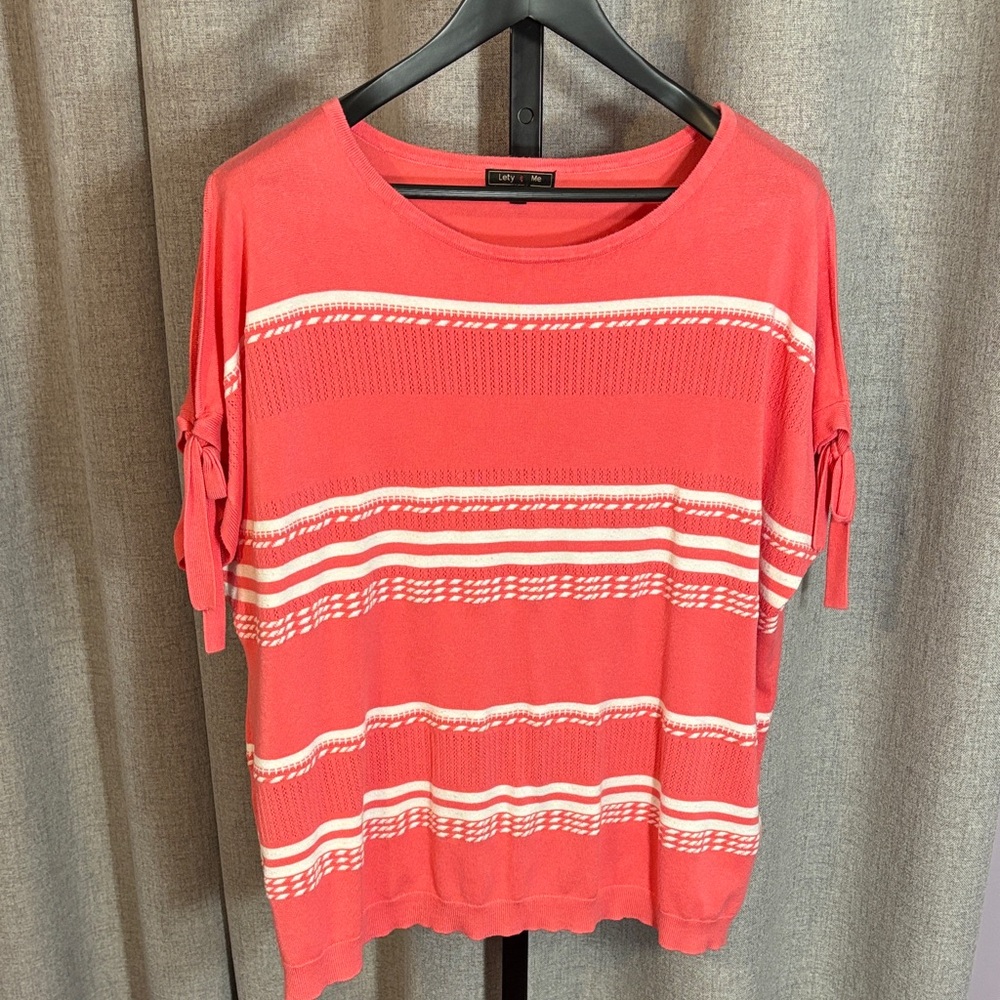 Women's Coral and White Short Sleeve Sweater Size 2X